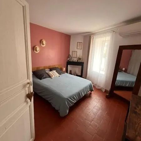 Entre Du Salagou Et *